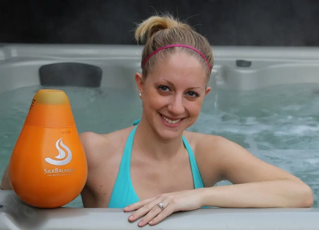 720_AmandaDavis_WatsonsGrandRapids_crop - SilkBalance